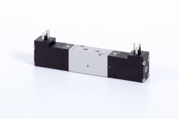Distribuitor 5/3 electric, montaj pe placa, centru inchis, porturi distribuitor, tip MD