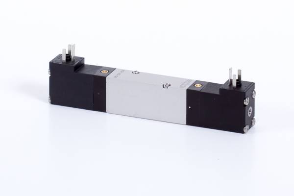 Distribuitor 5/3 electric, montaj pe placa, centru presurizat, porturi placa, tip MD