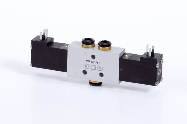Distribuitor 5/3 electric, centru inchis, tip MD