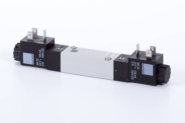 Distribuitor 5/3 electric, montaj pe placa, centru exhaustat, porturi placa, tip MH