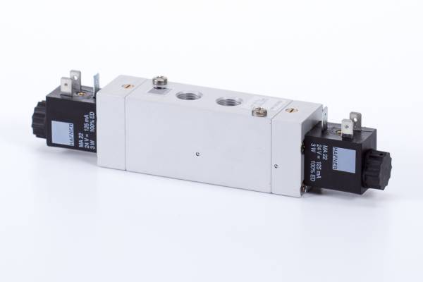 Distribuitor 5/3 electric, montaj pe placa, centru presurizat, porturi distribuitor, tip MH