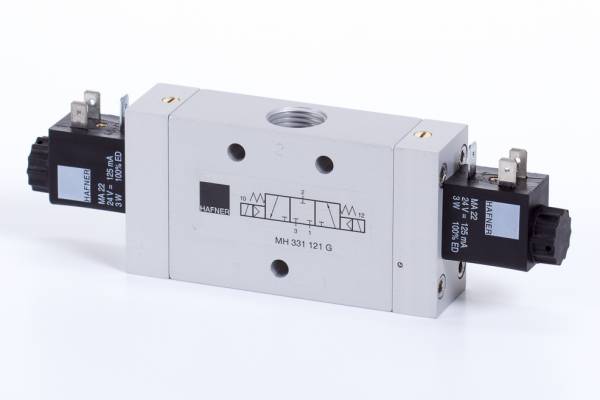 Distribuitor 3/3 electric, centru inchis, montaj linie/placa