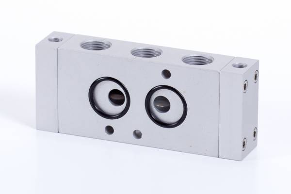 Distribuitor 5/3 NAMUR pneumatic - centru inchis